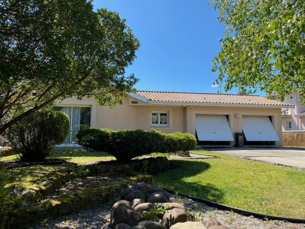 MAISON T5 + DOUBLE GARAGE ATTENANT