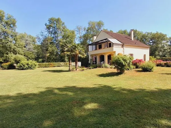 Maison 7 pièces 160 m²