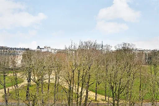Appartement 6 pièces 210 m²
