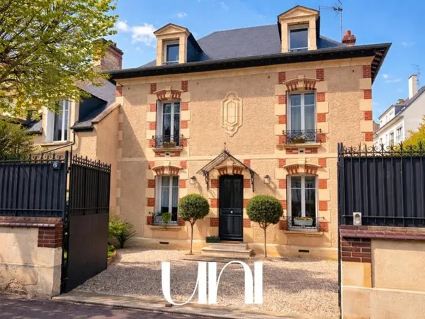 Maison T7 de 184 m2 avec garage - Caen rive droite
