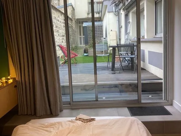 Chambre meublée dans maison 165m² + terrasse
