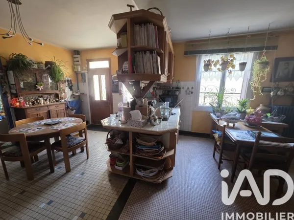 Maison 9 pièces 238 m²
