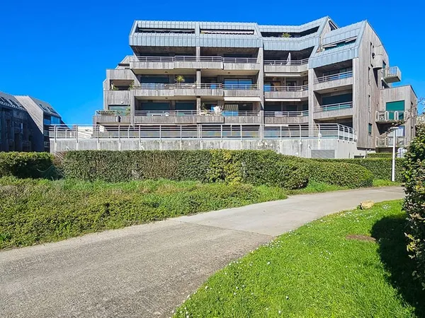 LA ROCHELLE - LES MINIMES VUE MER APPARTEMENT TYPE 5
