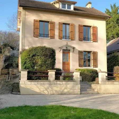 Maison 8 pièces 165 m²