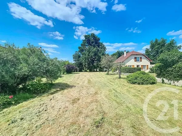 Terrain 2015 m²