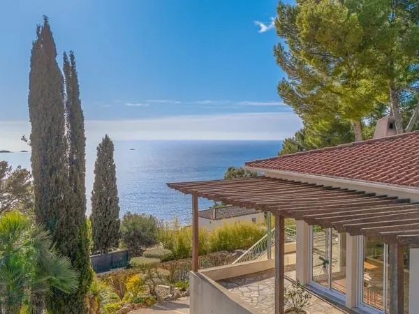 VILLA VUE PANORAMIQUE SUR MER ET ILES