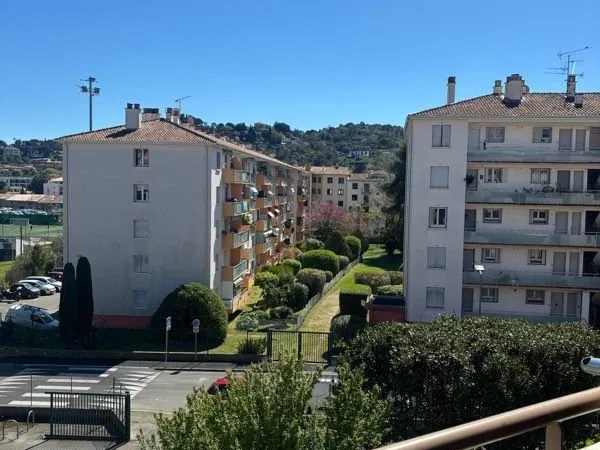 T1 25 m² - Balcon, climatisation, sans vis-à-vis - 3e étage avec ascenseur
