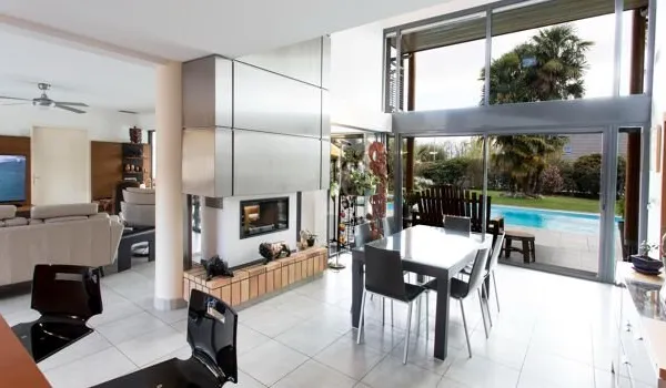 Maison 9 pièces 220 m²