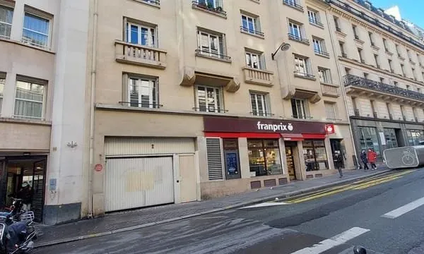 Parking 12 m²