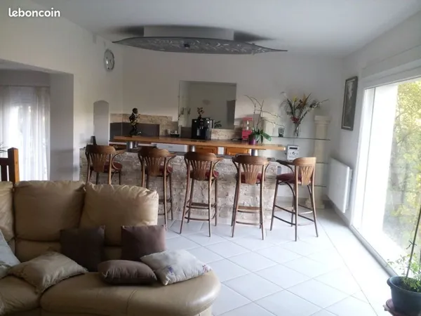Maison Vente Varages 7p 160m² 1410€