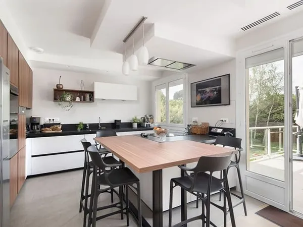 Maison 6 pièces 182 m²