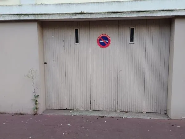 Box 15 m2 fermé