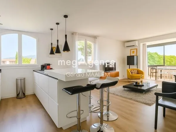 Appartement de 93m2 aux Marines de Cogolin