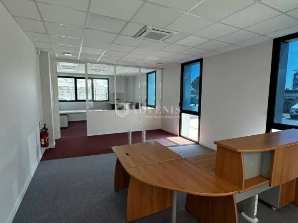 Bureau 48 m²