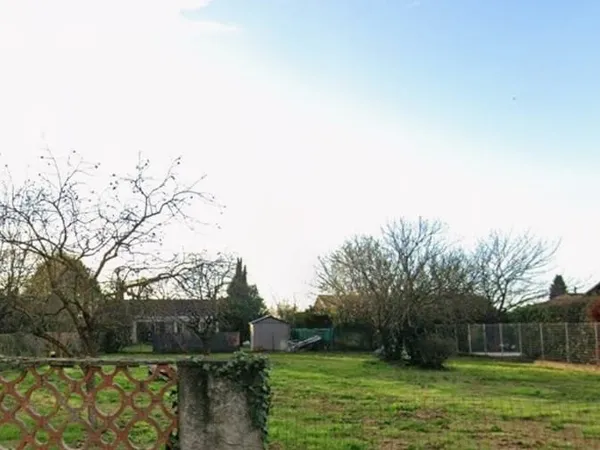 Terrain 760 m²