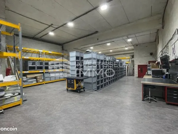 Local bureaux 530 m²
