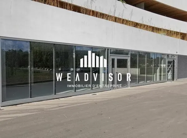 Local commercial 675 m² TOURS