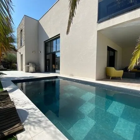 Maison Vente Montélimar  145m² 459000€