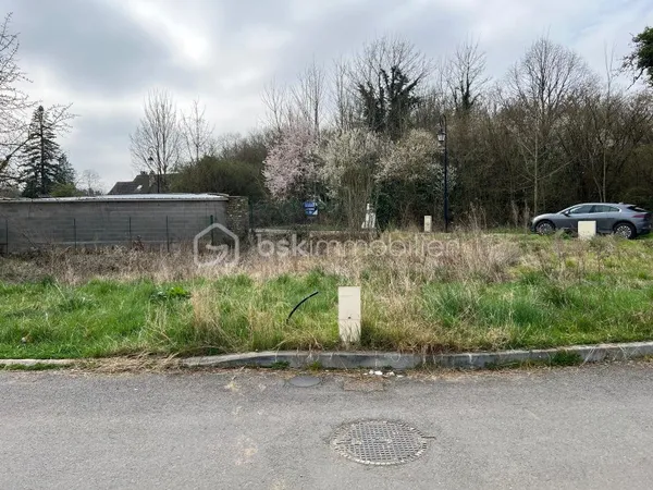 Terrain 304 m²