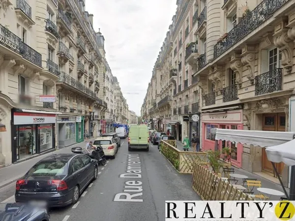 Boutique 2 pièces 181 m²