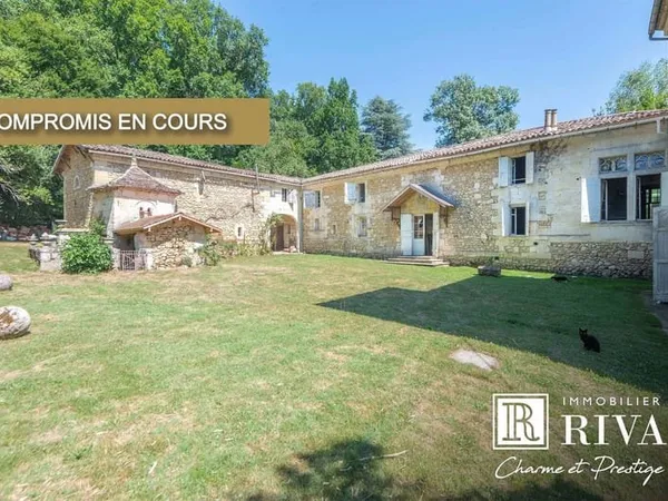 SECTEUR QUINSAC - PROPRIETE EN PIERRE - 650 M2 - 1 HA 8