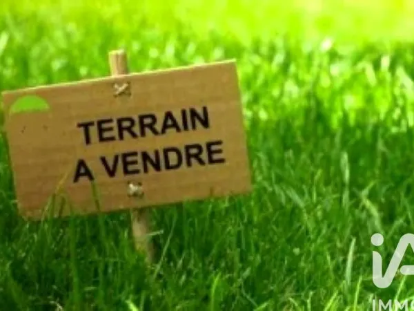 Terrain 1077 m²