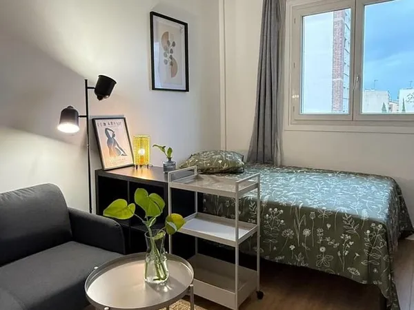 Colocation filles Nanterre - proche RER A, La Défense, université et commerces