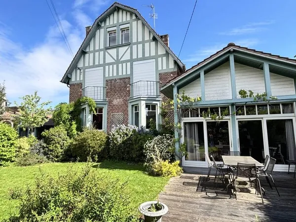 Maison 9 pièces 206 m²