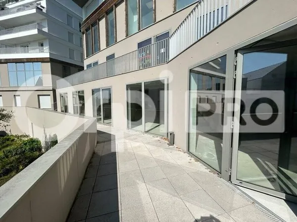 Bureaux 323 m²