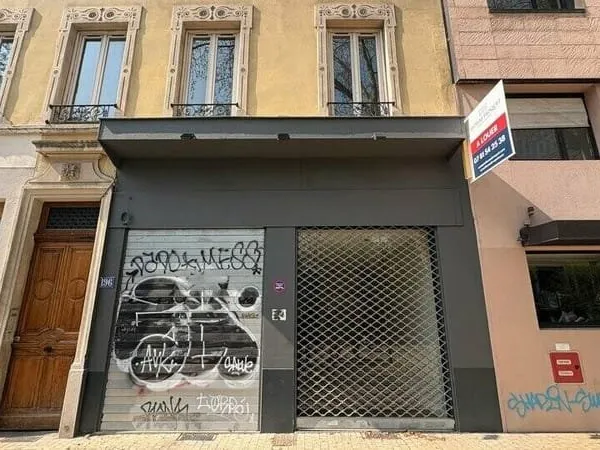 Local commercial 60 m²