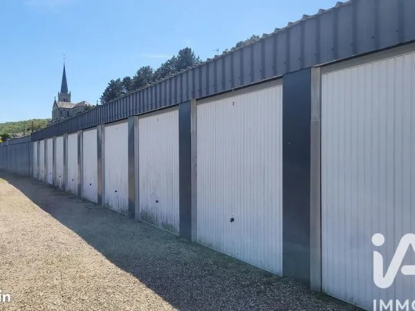 Parking/box Le Houlme