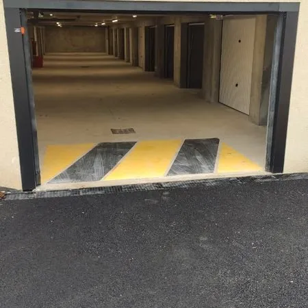 Grand Garage 16m2 à Propriano