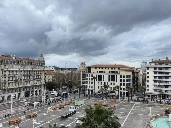 Bureau 195 m²