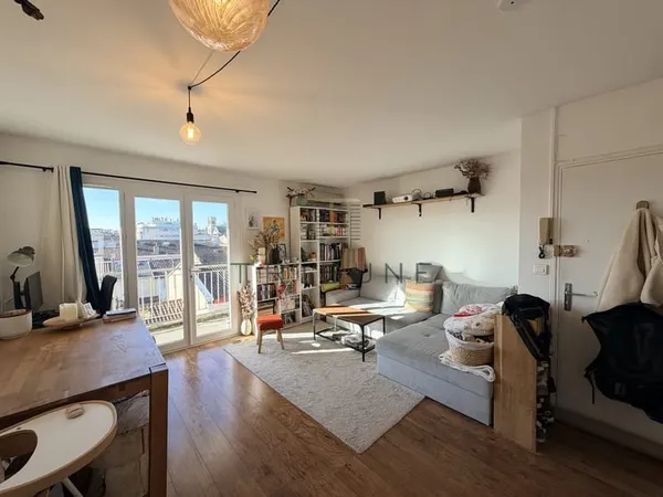 Agen Hyper centre Appartement 3 pièces Double balcon