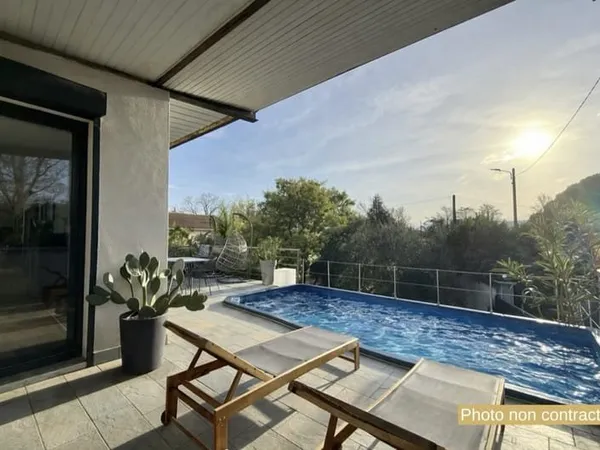 Loft rénové 230m2 avec terrasse et piscine à Valence - Lots