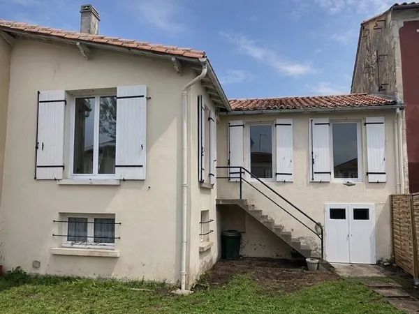 Maison de bourg de 5 pièces principales