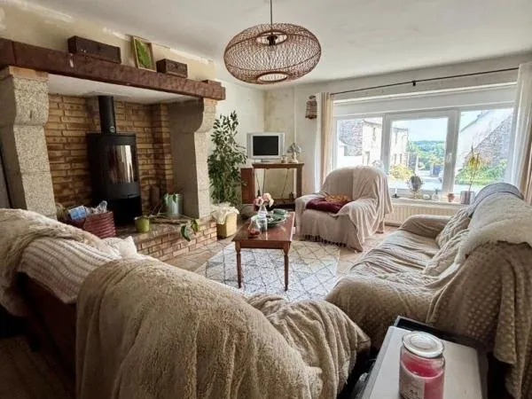 Maison de bourg 7 pièce(s) 180 m2