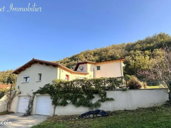 Maison 6 pièces 176 m²