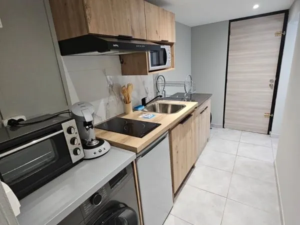 Loue appartement meublé