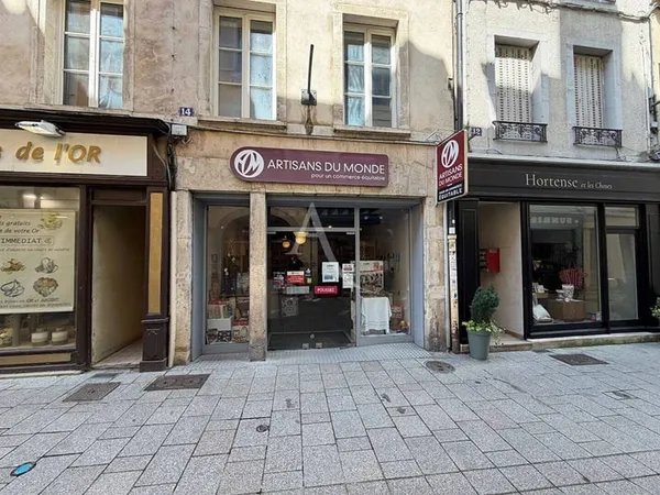 Local commercial 73 m²