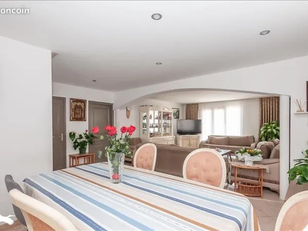 Maison 5 pièces 152 m²