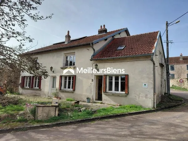 Maison 271m² située à SAINT BROINGT LE BOIS