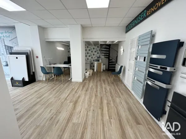 Local commercial 188 m²
