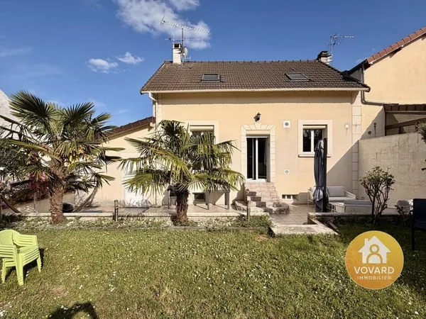 Maison de type F5- 3 à 4 chbs quartier du clos