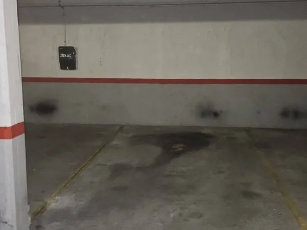 Parking 12 m²