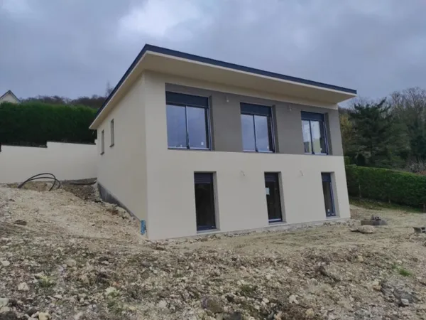 Terrain 725 m²