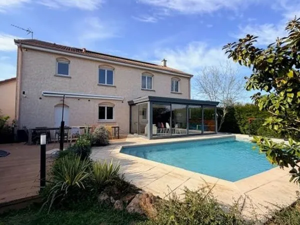 Maison 2 pièces 180 m²