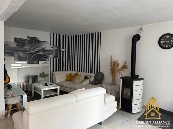 Charmante Maison à Vendre à Dammarie-les-Lys - Une Opportunité à Ne Pas Manquer !