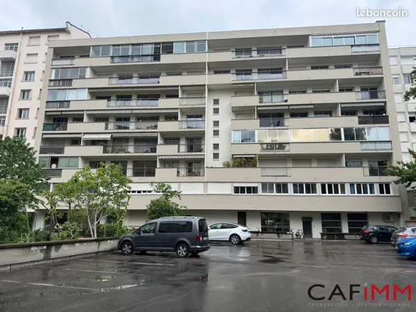 Appartement 4 pièces 96 m²