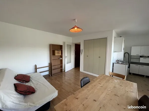 Studio 1 pièce 26 m²